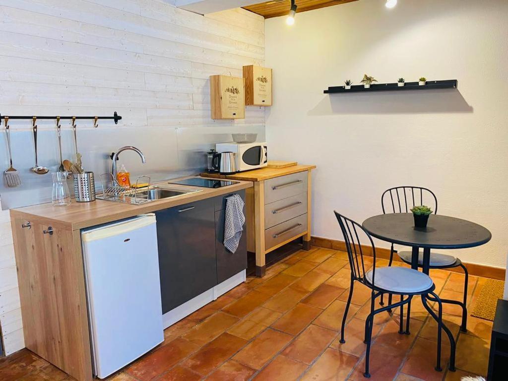 Studio Ile De La Barthelasse A Deux Pas Du Centre Avignon Kültér fotó